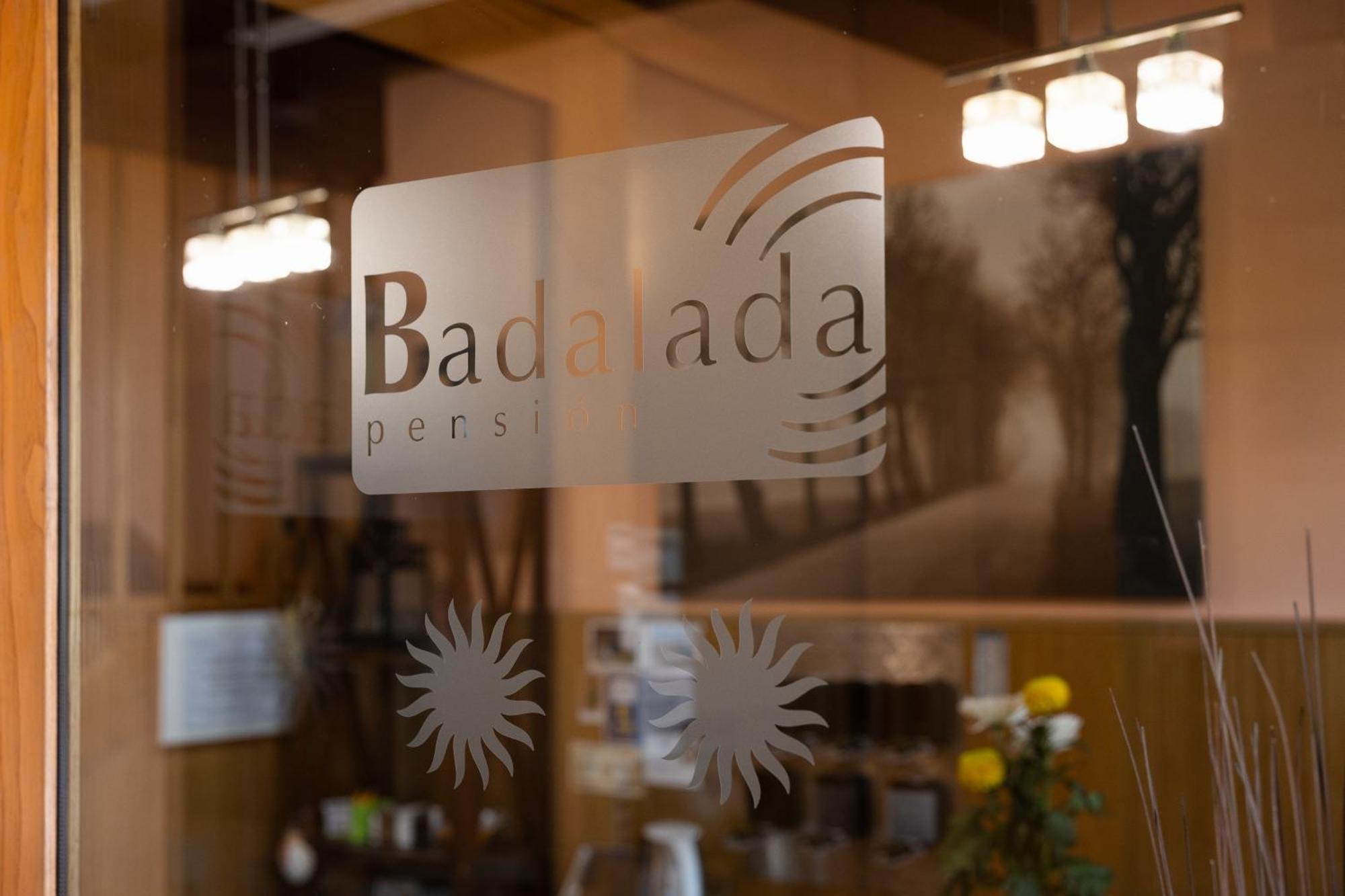 Pr Badalada Hotel ซานติอาโก เด กอมโปสเตลา ภายนอก รูปภาพ